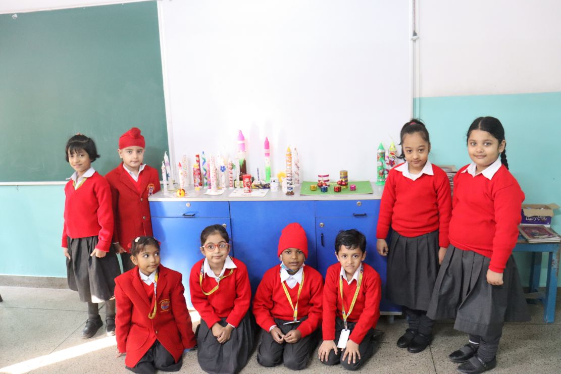 CHRISTMAS CANDLE DECORATION COMPETITION(CLASS-I)